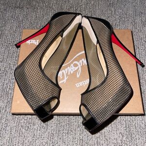 Fishnet Louboutin rare size eu 40/9.5